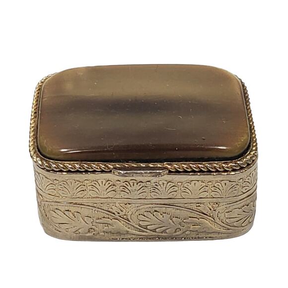 Antique Brass Engraved Pill Box Art Nouveau England XIX Century - Picture 1 of 6